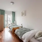 Wola Sunshine Apartment Free Parking